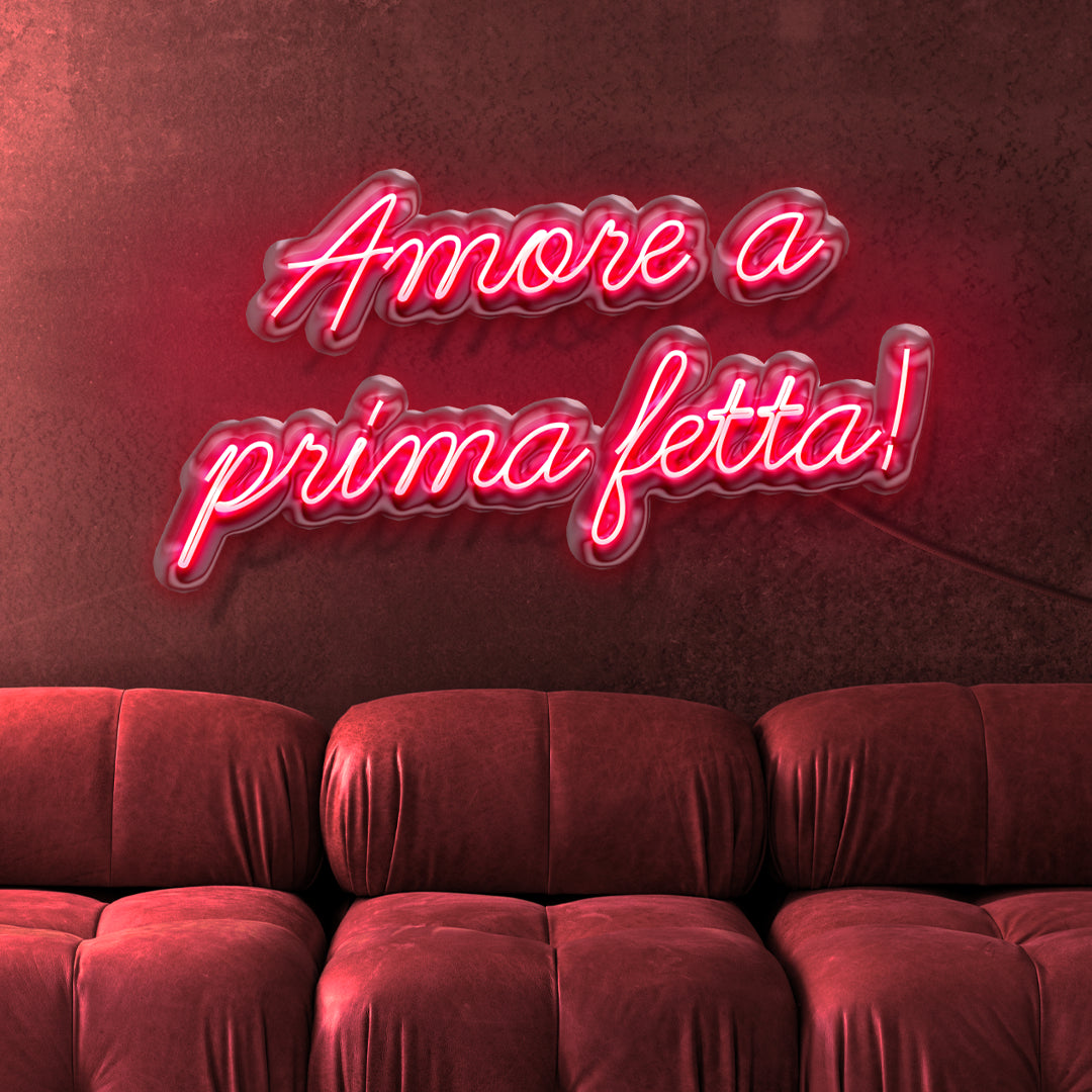 Scritta a LED "Amore a prima fetta!" 80x32 cm